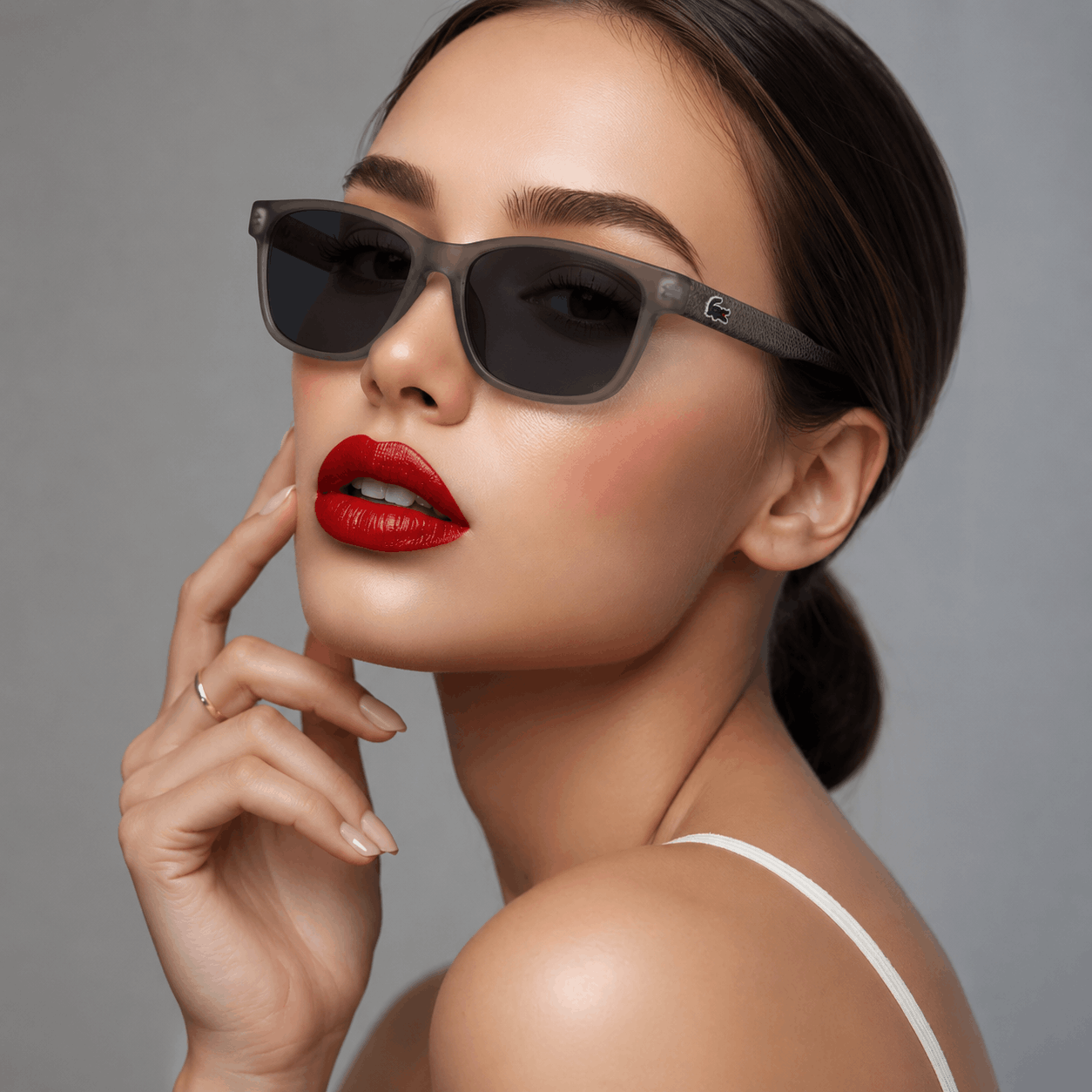 locoste 33 Shell sunglasses